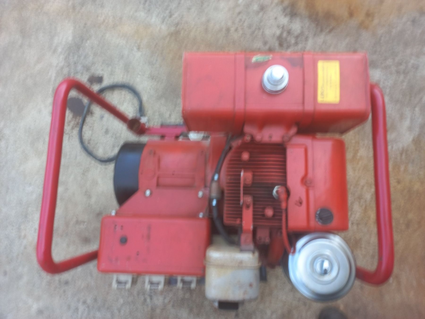 Generatori di corrente: Stromgenerator AKSA 220 / 380 V Notstromgenerator Generator – Usato da DULLIKEN venduto da Lerchclassicdulliken 3