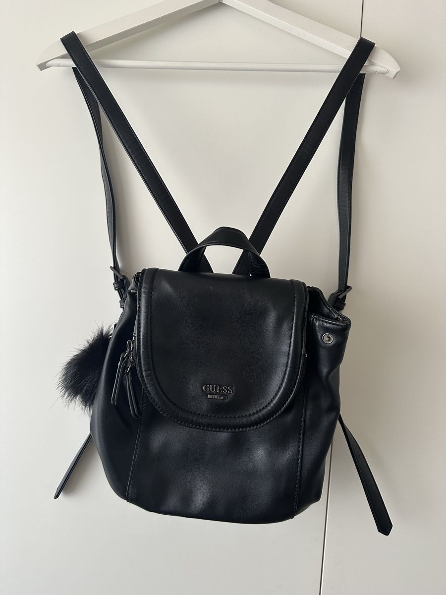 Guess Rucksäcke: Guess Rucksack – Gebraucht aus Gelterkinden von Sembe