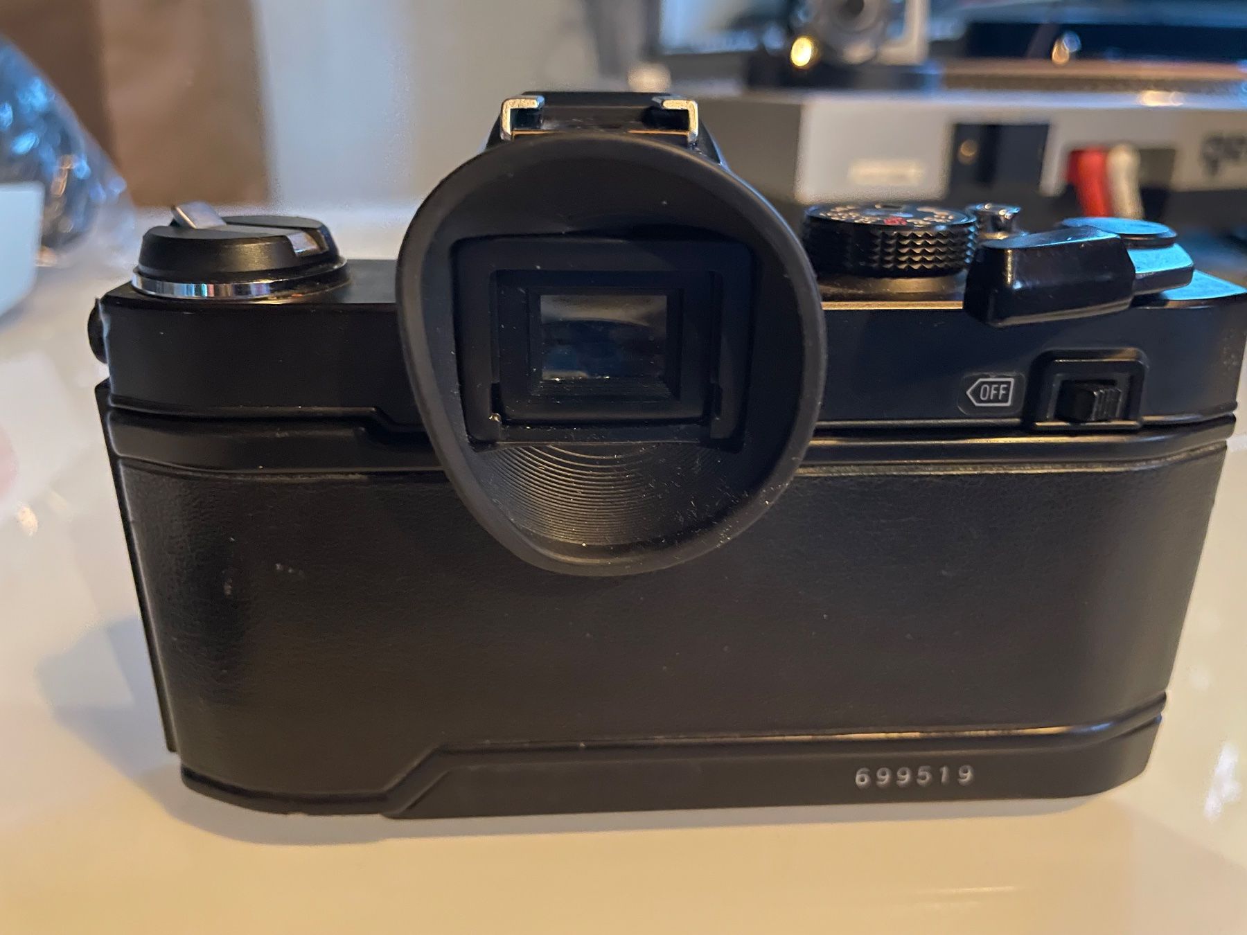 Konica Fotocamera: Konica Autoreflex TC analog kamera body – Usato da Embrach venduto da xenovolcano 3