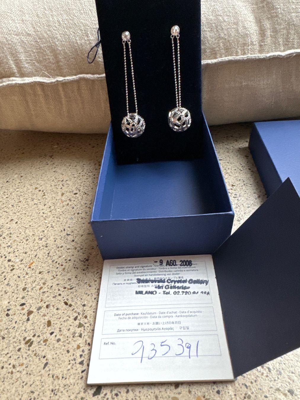 Swarovski Orecchini pendenti & Orecchini a lobo: Swarovski Ohrstecker silbrig Mit Kugeln – Nuovo (secondo la descrizione) da Brütten venduto da Rod816 2