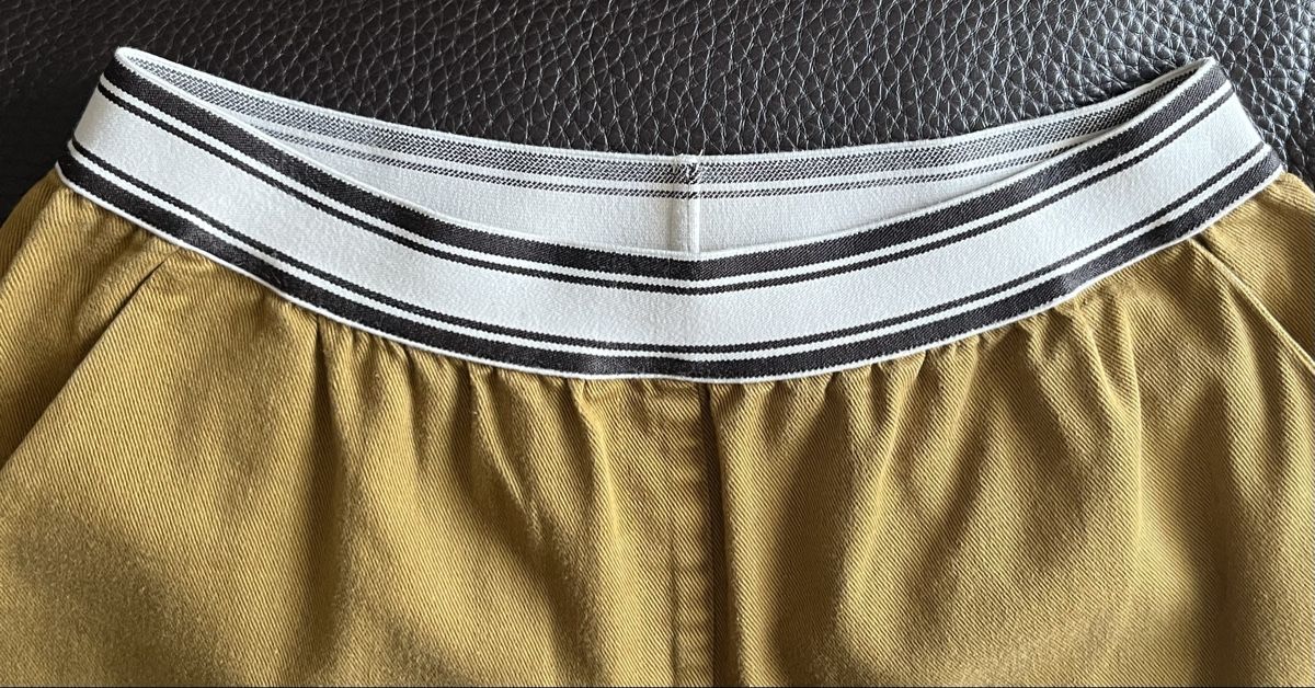 Pantalons: Pantalon NIU – D'occasion à Lausanne par micou47 2