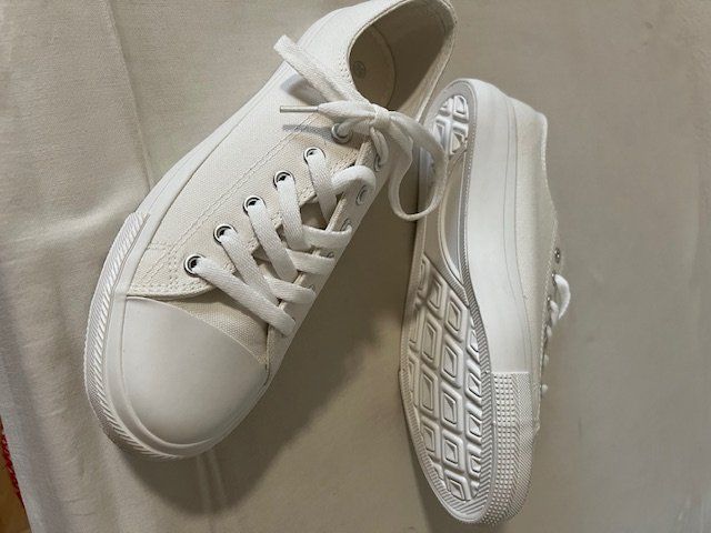 Scarpe da donna: Sneakers Damen – Nuovo (secondo la descrizione) da Dietlikon venduto da Cam0