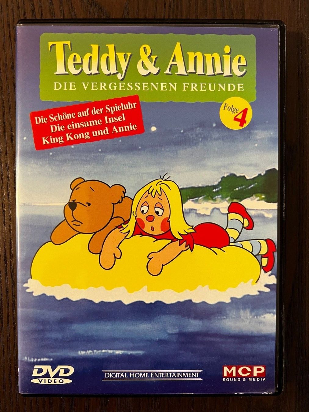 Tutti i DVDs: Teddy & Annie 4 – Usato da Zürich venduto da FilmFreunde