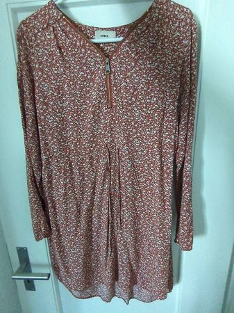 Kleid Grösse S