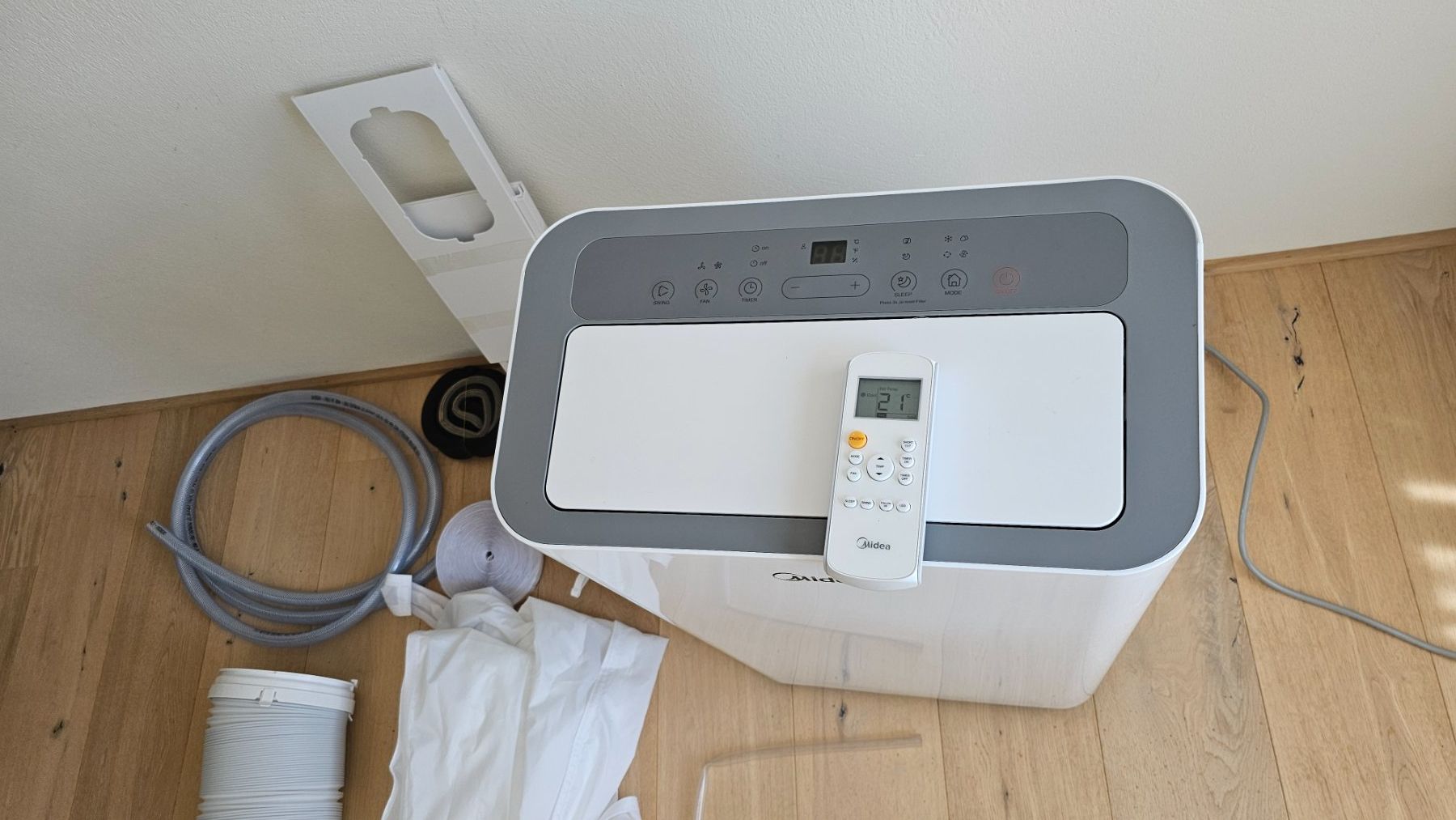 Midea Climatiseurs: Klimagerät Midea Silent Cool 26 Pro – D'occasion à Willerzell par Martin240 1