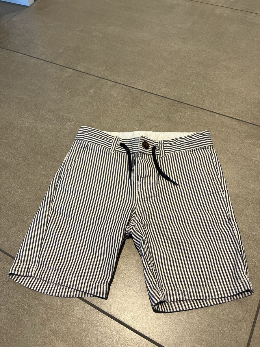 Mayoral Hosen: ***MAYORAL*** Gestreifte Shorts, Gr. 104 – Neu (gemäss Beschreibung) aus Volketswil von Kephren