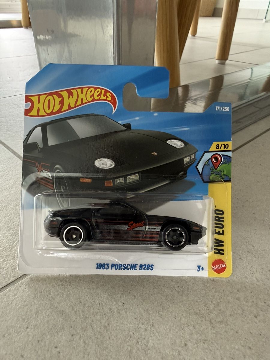 Hot Wheels Modellini d'auto: Hot Wheels - 1983 Porsche 928S noir – Nuovo e nell'imballaggio originale da Yvorne venduto da AutoCollectionneur