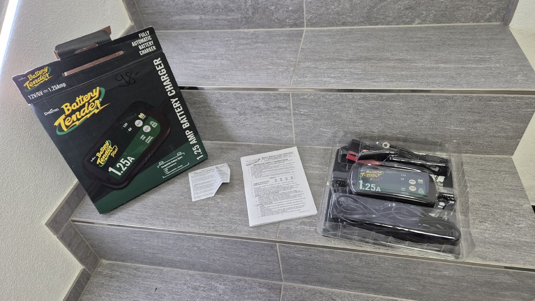 Caricabatterie: Battery Tender 1.25A Ladegerät, wenig gebraucht – Usato da Weingarten-Kalth venduto da dark13 2