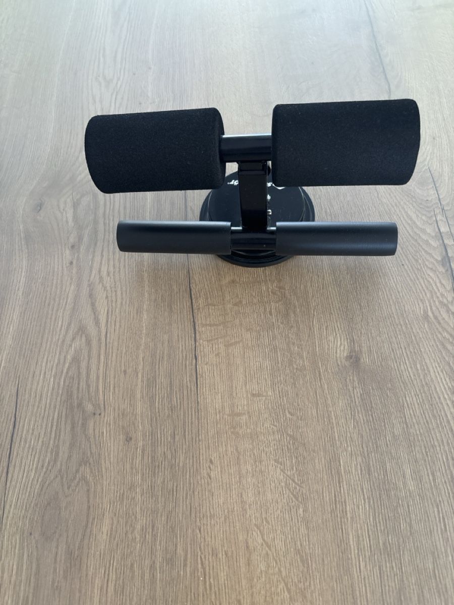 Hometrainer: Sit-up Bar Bauchtrainer mit Saugnapf – Usato da Niederwil AG venduto da pat_l6fn 1