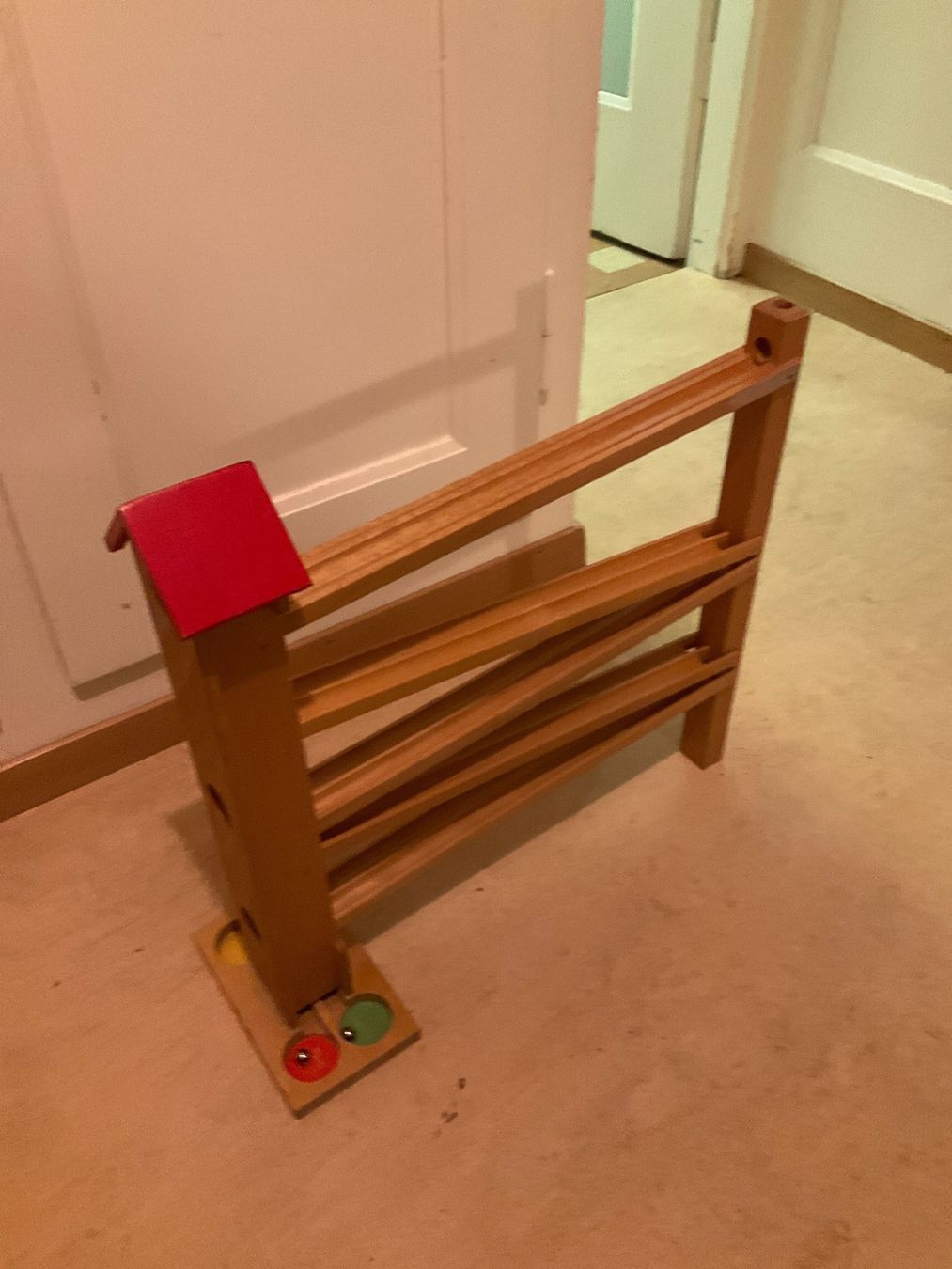 Jouets: Kegelbahn aus Holz – D'occasion à Zürich par Chaeffeler 1
