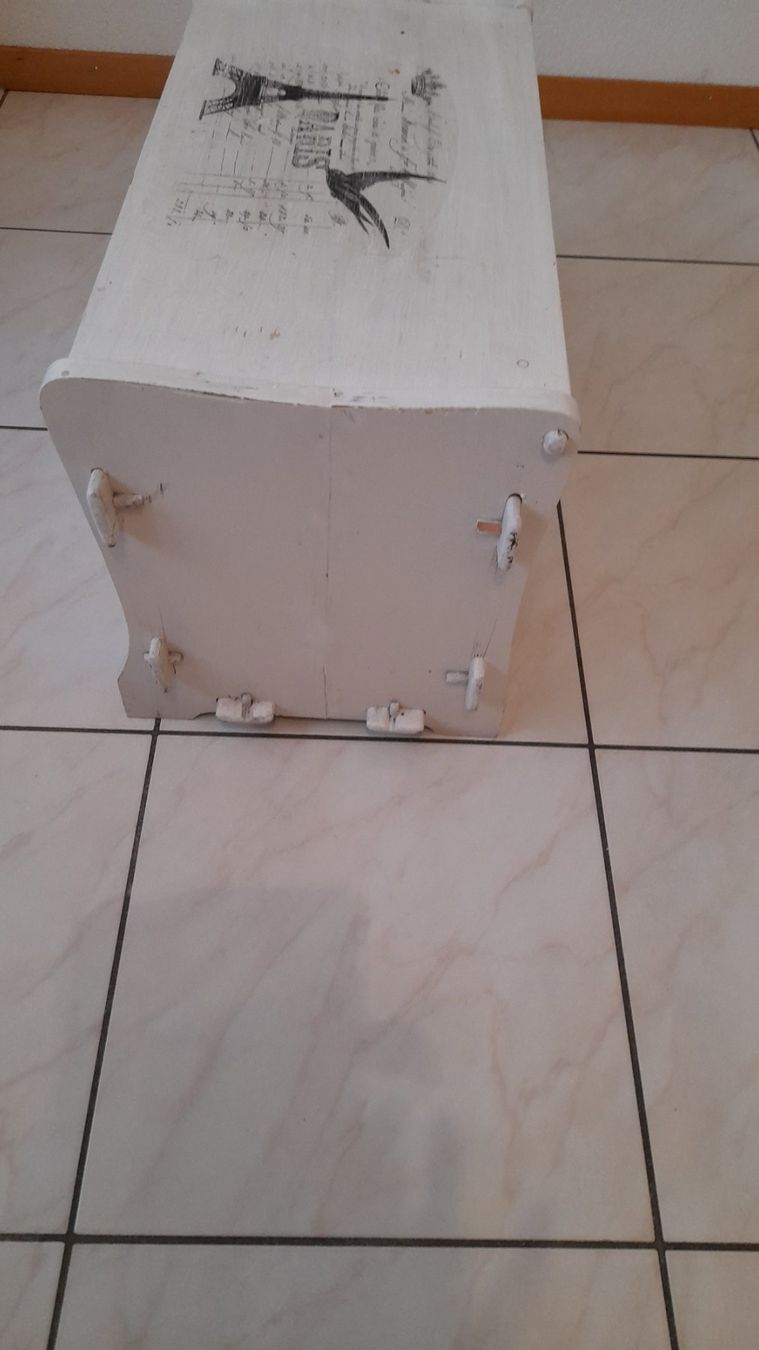 Cassettiere: Kleines Shabby Chic Möbeli – Usato da Oftringen venduto da Kasimir2007 1
