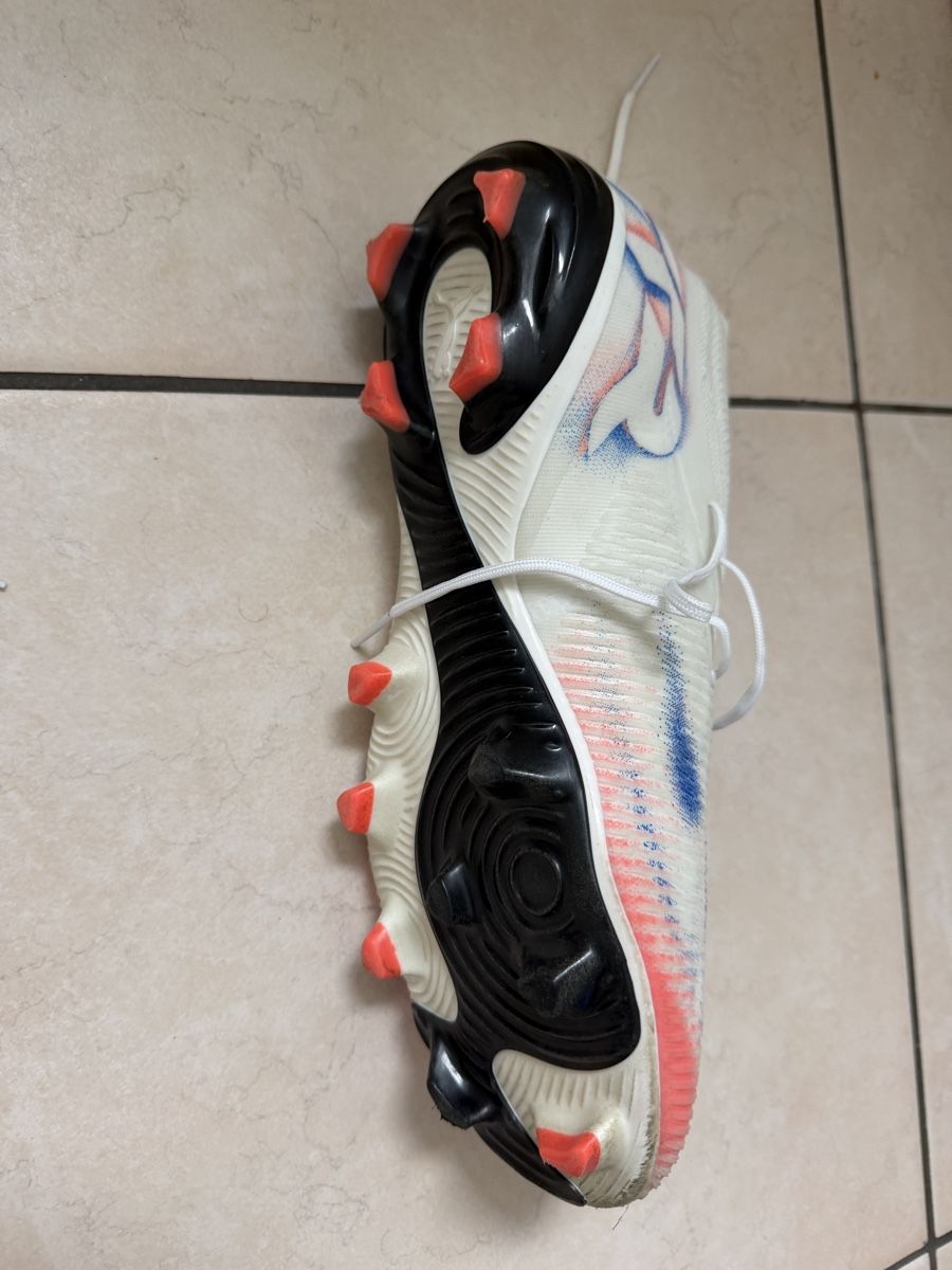 Puma Chaussures hommes: PUMA Future 8 Match FG/AG 44.5 – D'occasion à Zürich par Odeono 4