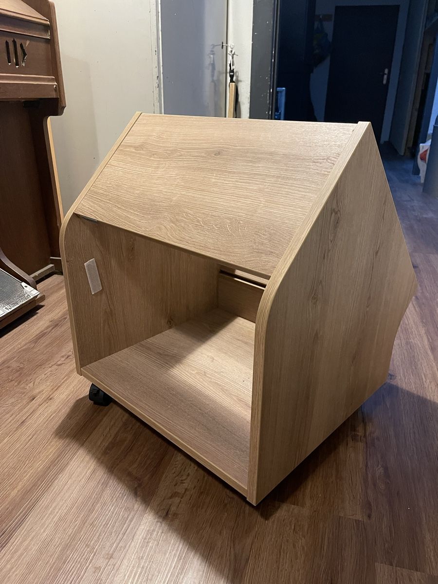 Thomann Strumenti musicali: Thon Studio Side Rack 10U oak – Usato da Fribourg venduto da altmix 1