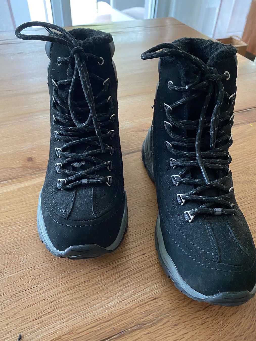 Chaussures femmes: LANDROVER Winterstiefel Grösse 37 – D'occasion à Fehraltorf par Marlene4 1