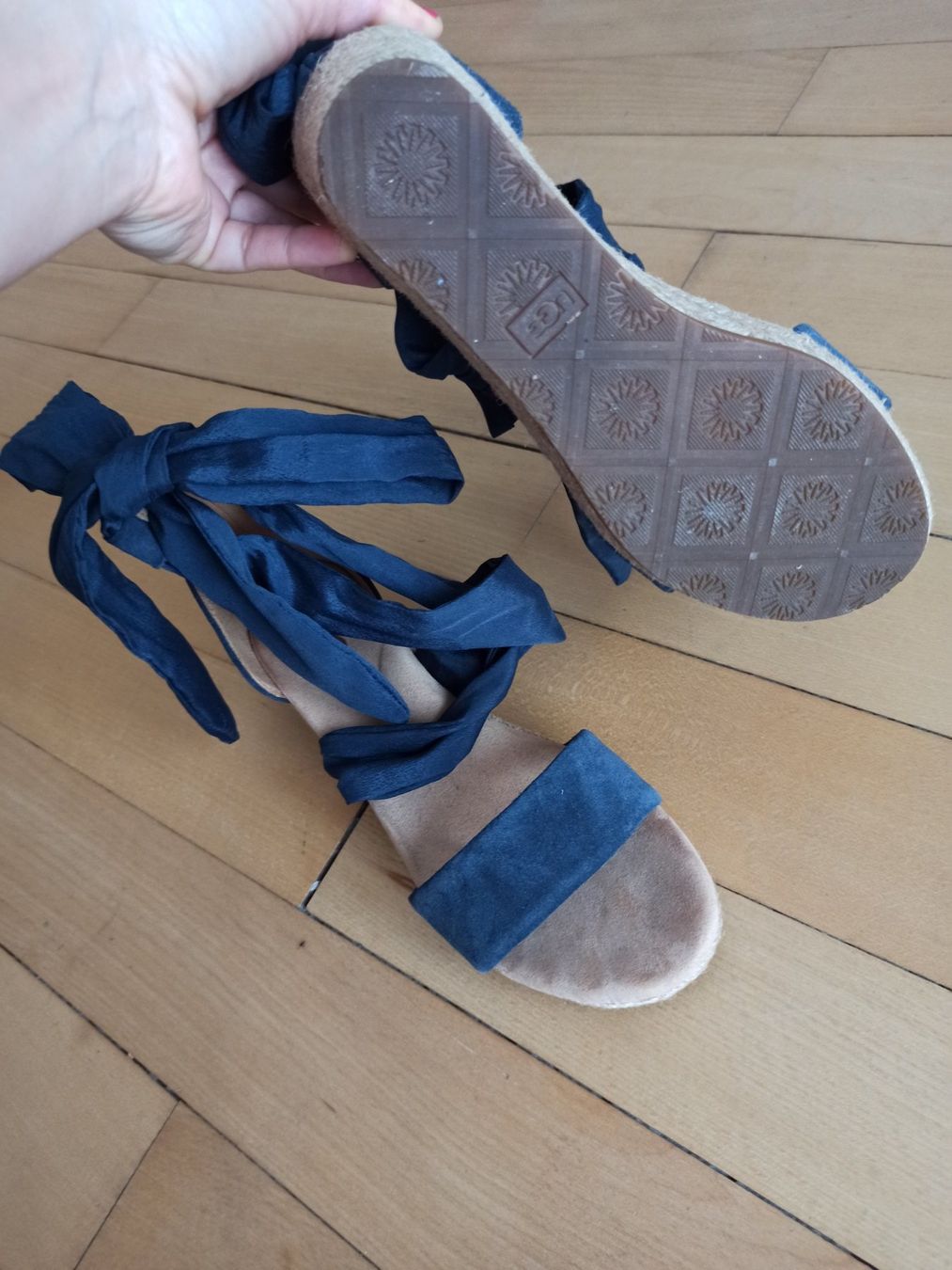 Ugg Damenschuhe: Original UGG Espadrille – Gebraucht aus Zürich von iri_55v6 2