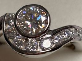 Bague moissanite étincelante ✨