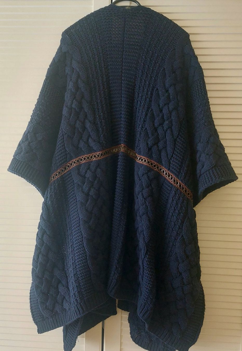 Max Mara Altro in Moda donna: Cape von Max Mara – Usato da Zürich venduto da lakili 1