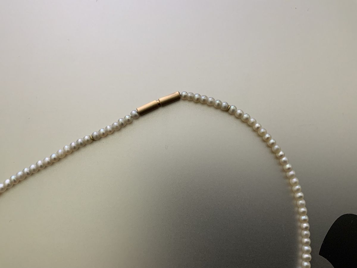 Catenine: Süsswasserperlenkette mit Goldanhänger – Usato da Bern venduto da surfboard 4