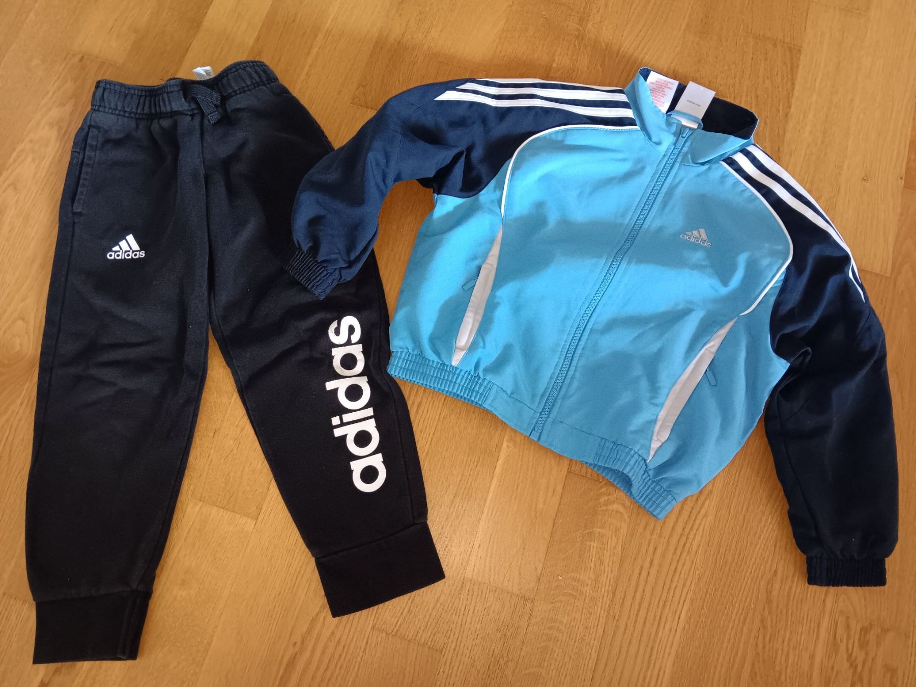 Adidas Lotti & Set di vestiti: Sport Artikel ,Grösse 116 – Nuovo (secondo la descrizione) da Gelterkinden venduto da ram_5vkp