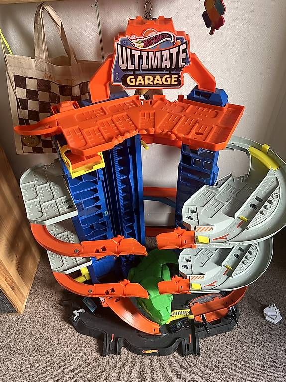 Giocattoli: Hot Wheels Ultimate Garage – Usato da Künten venduto da Fannyli84 2