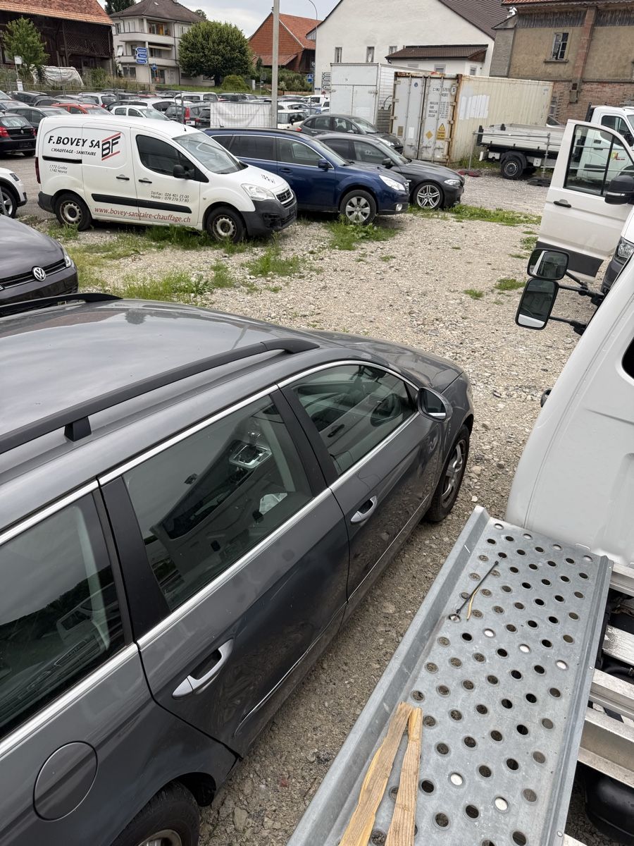 VW Automobili: Vw passat 2.0TDI – Difettoso da Marly venduto da lab_665j 4