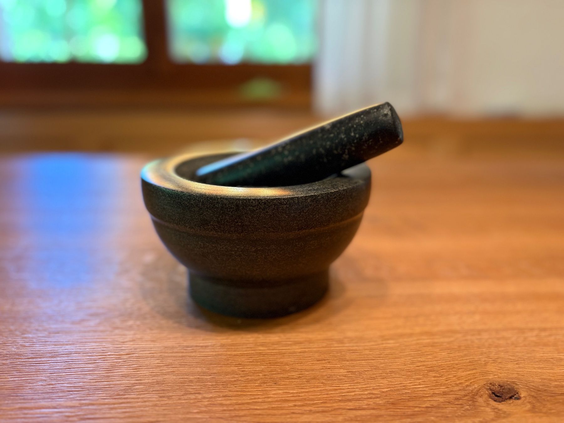Autres pour cuisiner & mitonner: Naturstein-Mörser mit Stössel – D'occasion à Schwendibach par Mario_89 2