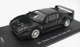 DE TOMASO PANTERA 200 1992 SCHWARZ 1:43 SPARK