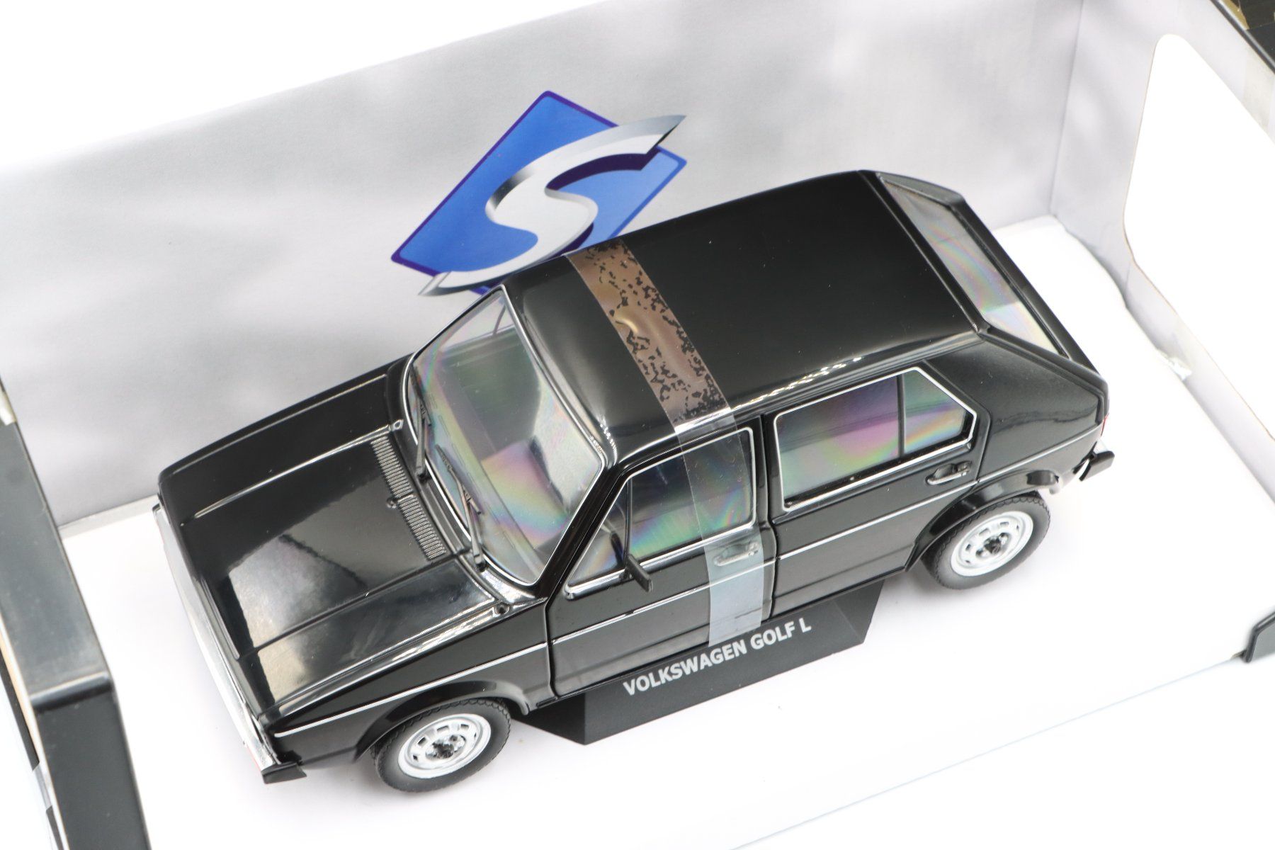 Volkswagen Modellini d'auto: VW Golf 1 L 1983 1:18 Solido – Nuovo e nell'imballaggio originale da Bühl b.Aarberg venduto da modelldiecast 7