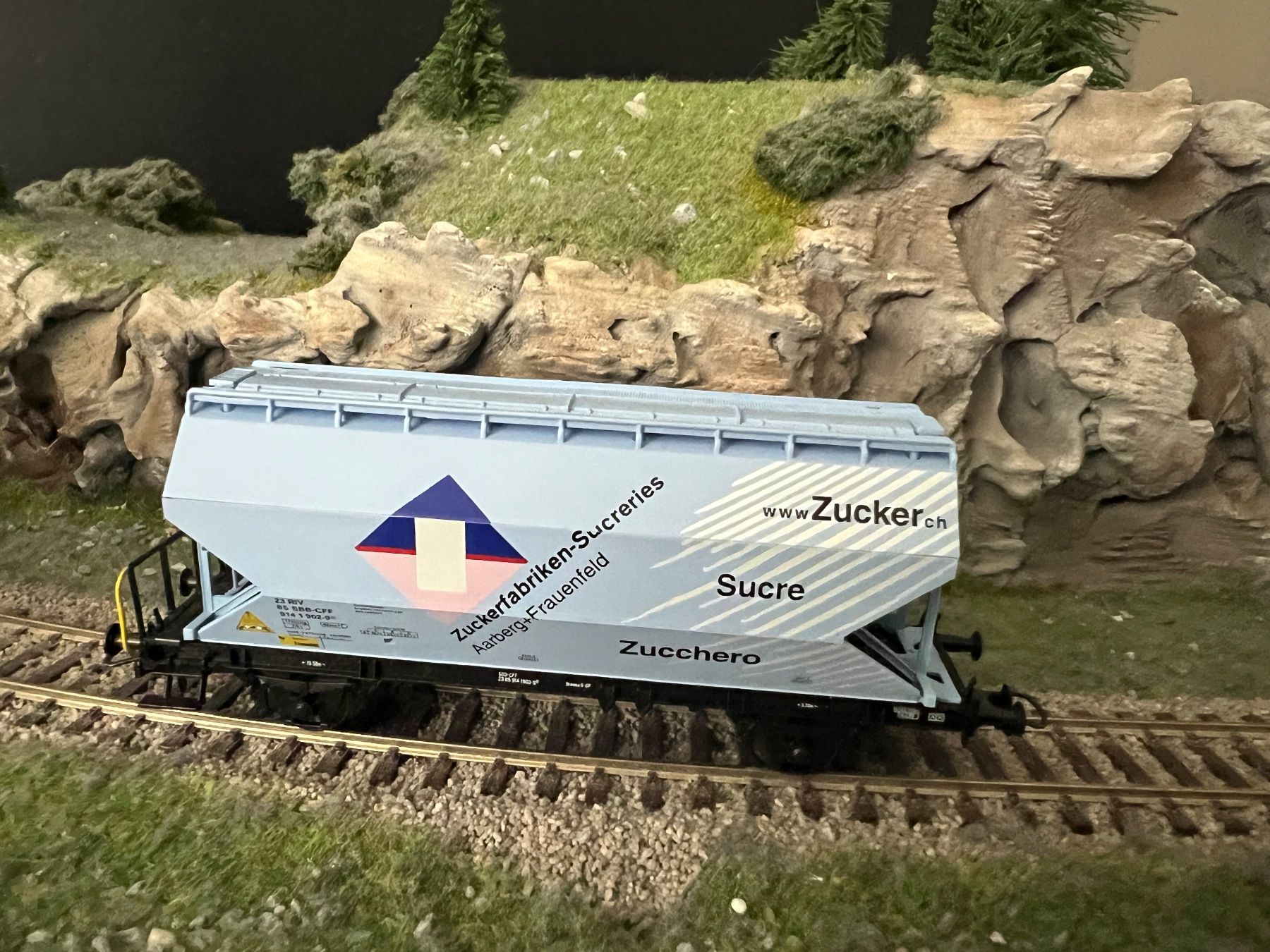 Roco Modellini di ferrovie: 7 Diverse  Roco  Güterwagen HO WS – Nuovo e nell'imballaggio originale da Root venduto da Roll.48 4