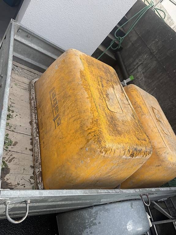 Casse di trasporto: Betonwanne 1 Stück – Usato da Eglisau venduto da remodu