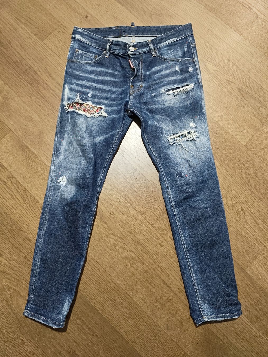 Dsquared2 Jeans: Dsquared2 Jeans Gr. 46 Top! – Usato da Seon venduto da chf_g29b