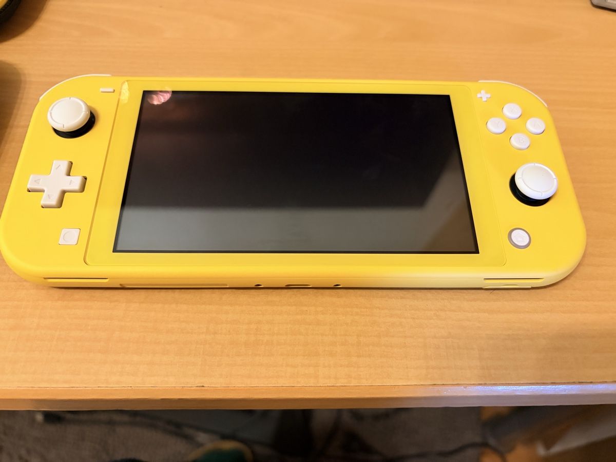 Nintendo Consoles: Nintendo Switch Lite – D'occasion à Reichenbach i. K. par tim_jv8s 2