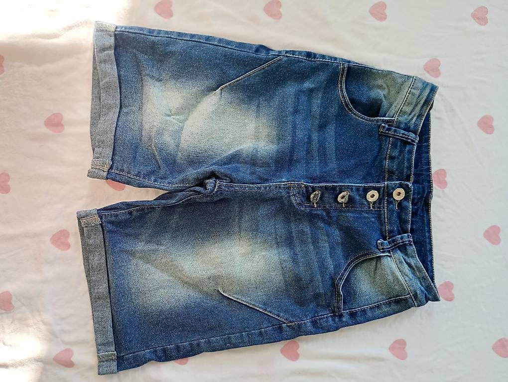Pantalons: Kurze Hosen  – D'occasion à Gelterkinden par leo_9z8m