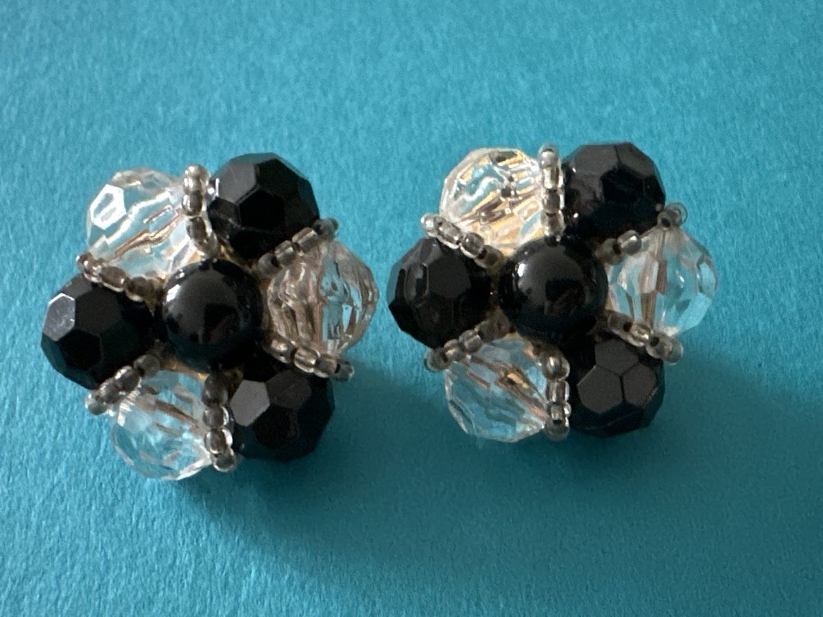 Ohrringe & -stecker: Vintage Ohrclips 60er Jahre – Gebraucht aus Bern von schnupka 1