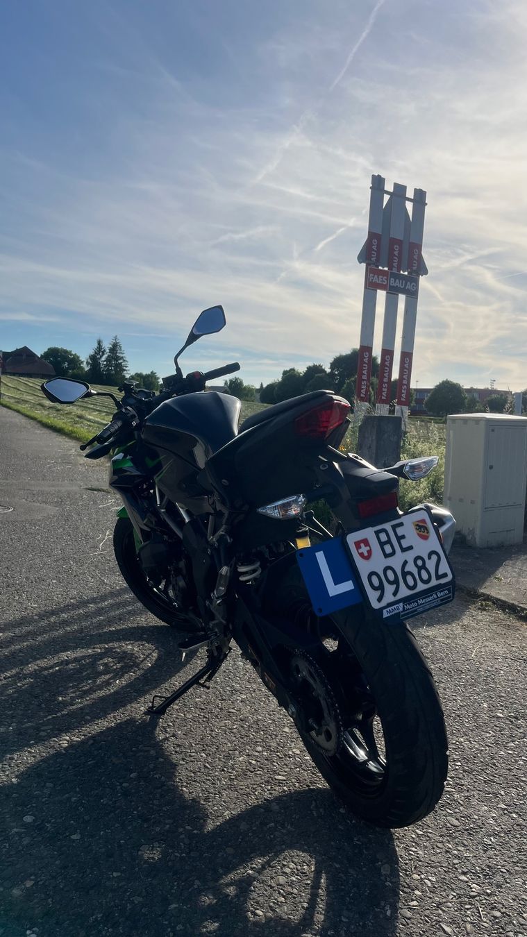 Kawasaki Strada: KAWASAKI Z125 – Usato da Hindelbank venduto da sam_lt97 8