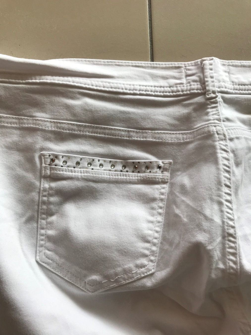 Pantaloni: Pantacourt  /  7/8 Hose  TOSCANE  -  T50 – Nuovo (secondo la descrizione) da Arzier-Le Muids venduto da WinT078 4