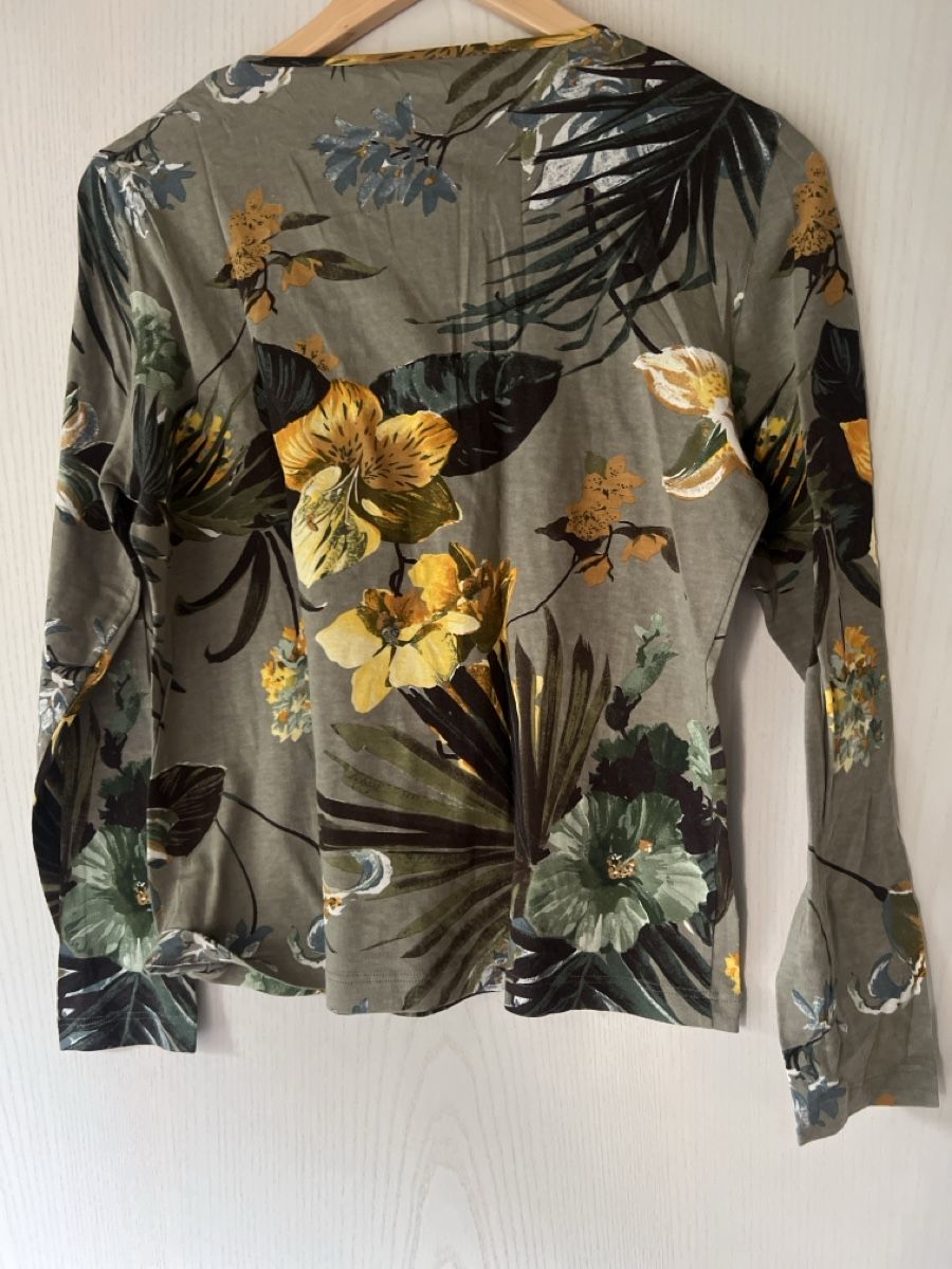 Akris Tops: Akris Punto pull-over  – D'occasion à Rüschlikon par La_Mode 4