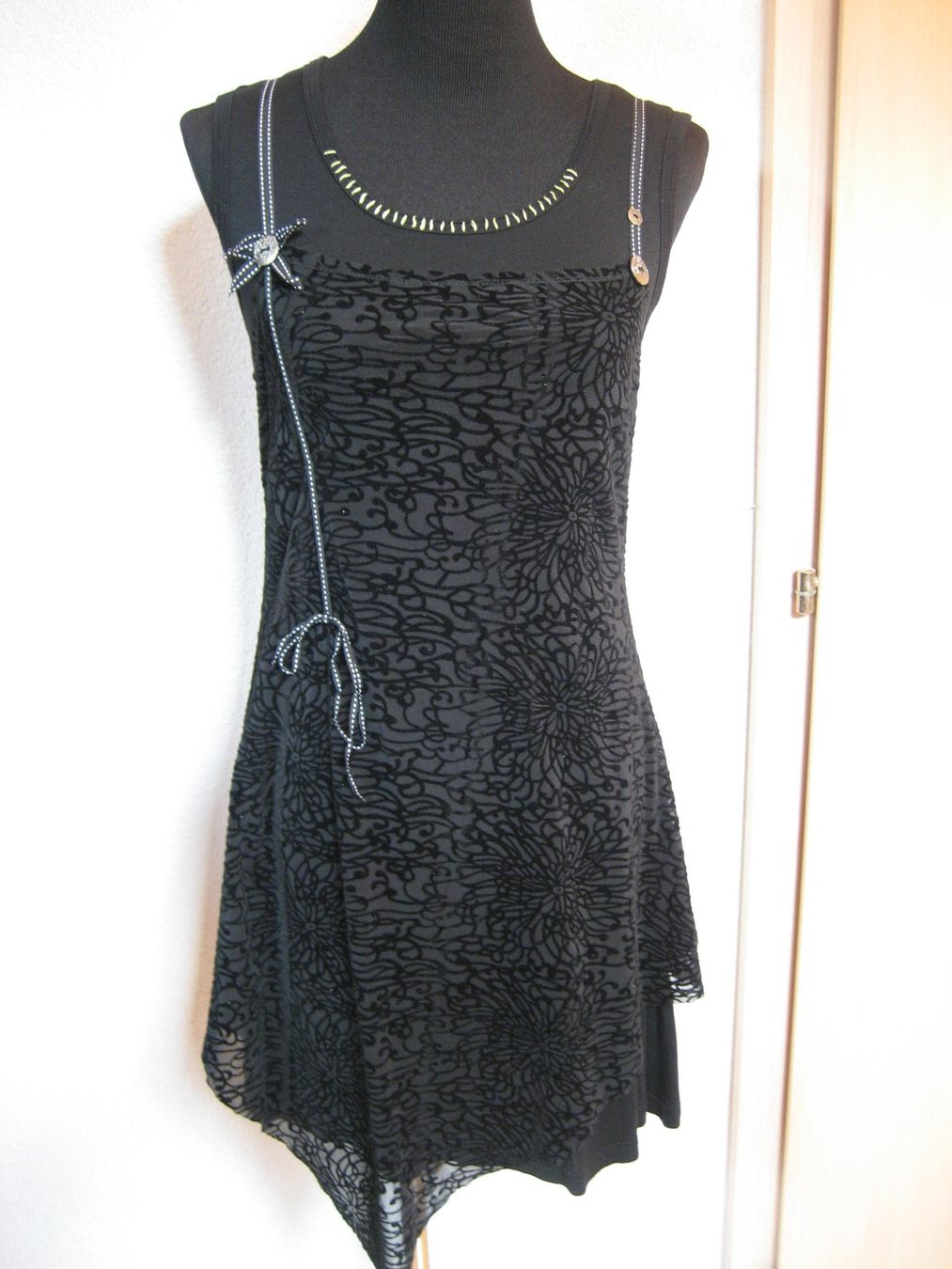 Vestiti: Robe stretch Kays taille 36 – Usato da Delémont venduto da marryb 2