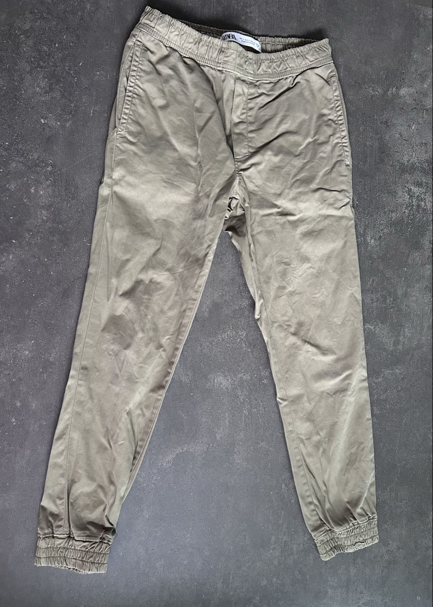 Zara Pantaloni: Zara Joggers - M in Top Zustand – Usato da Zürich venduto da Facellas