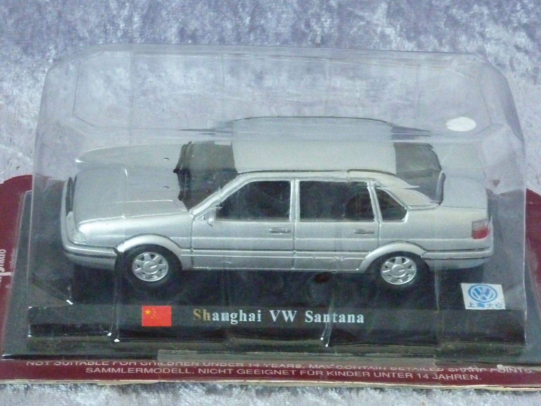 Volkswagen Modellini d'auto: VW Santana Shanghai  1:43 – Nuovo e nell'imballaggio originale da Dürrenäsch venduto da modellautos4you