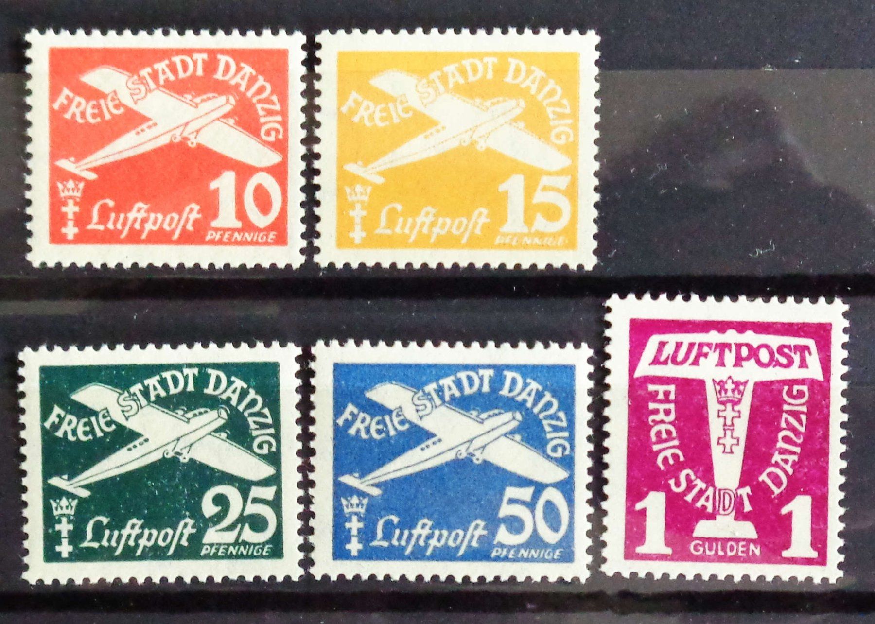 Tous les timbres: DANZIG 1935: Flugpostserie, * – Neuf (Voir description) à Le Locle par timbrettino