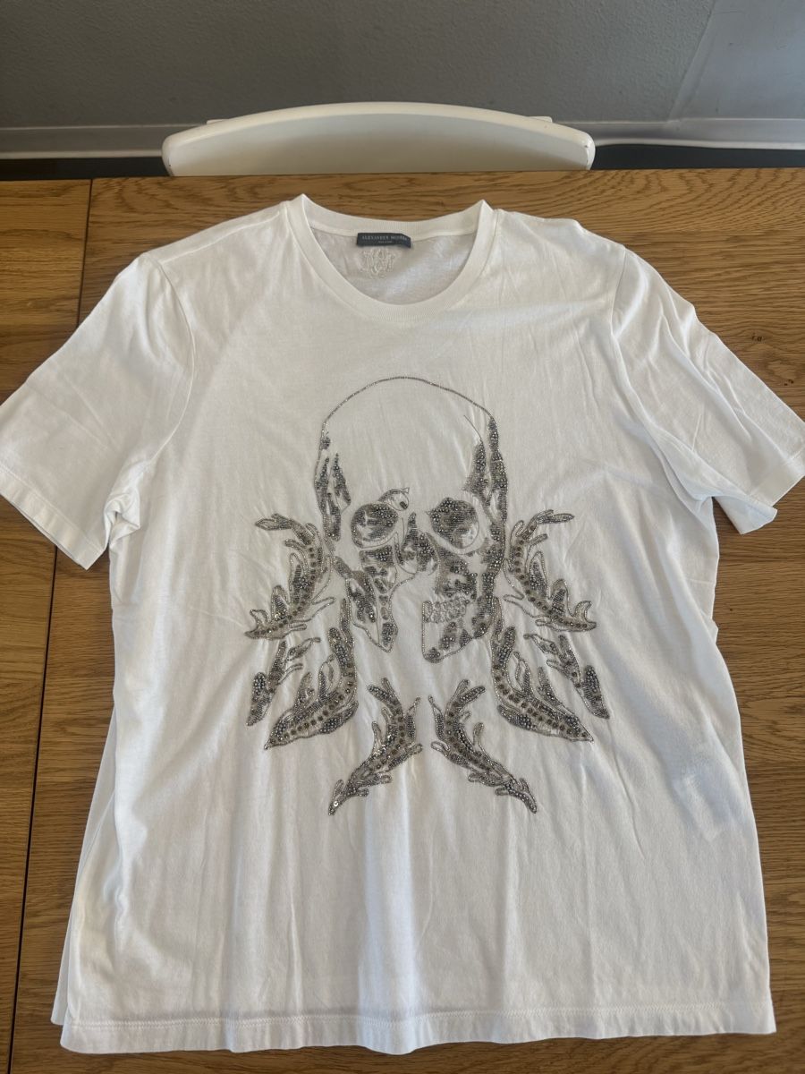 Alexander Mcqueen T-shirt: T-Shirt Alexander McQueen – Usato da Knonau venduto da geb_zc7b
