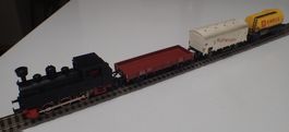 Märklin H0 - Schwarze Dampflok - Art. 3090 + seinem Güterzug