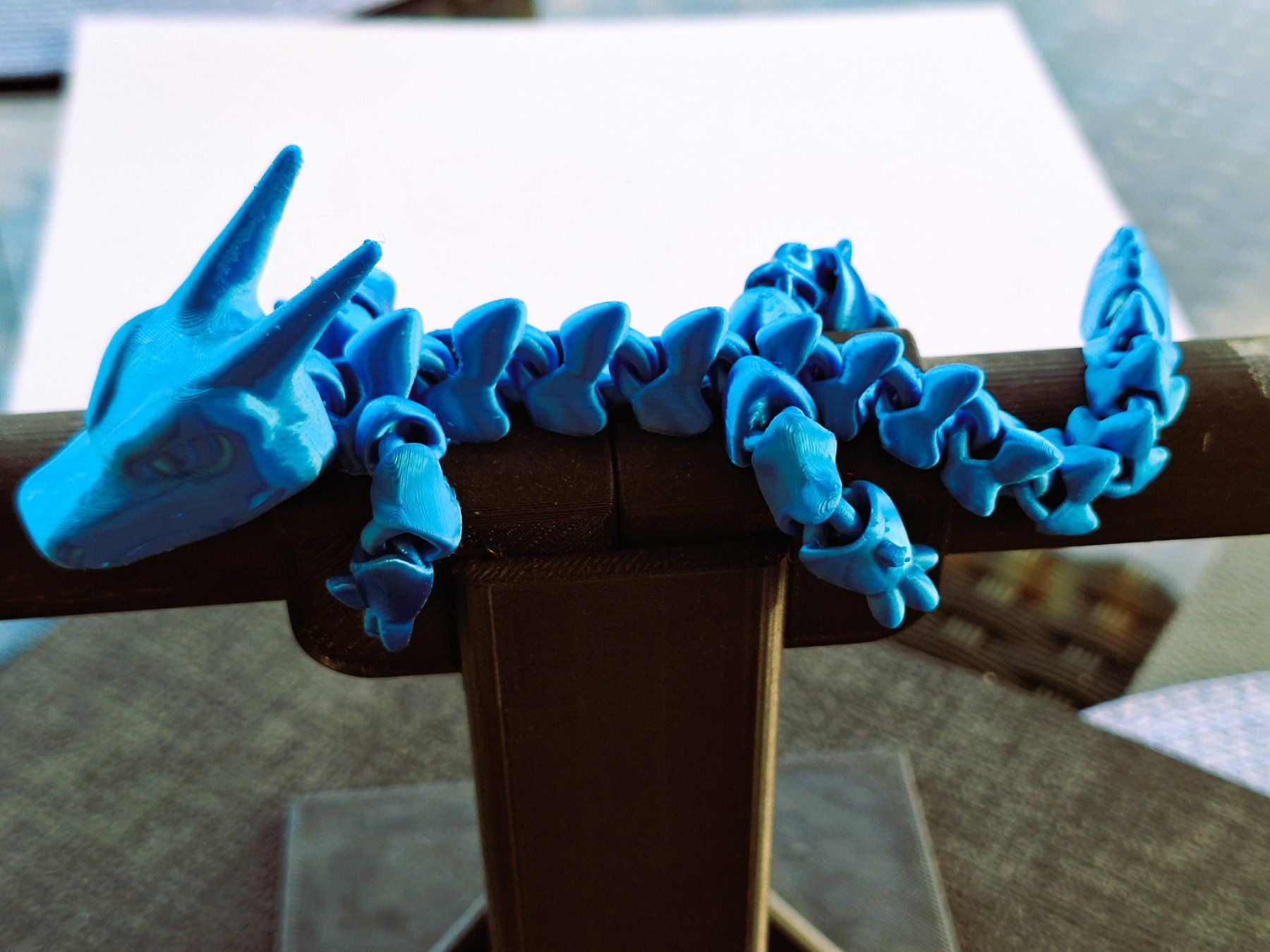 Statuette: 3D Drachen schillernd mit Kettenglieder – Nuovo e nell'imballaggio originale da Dietlikon venduto da Pgm16 1