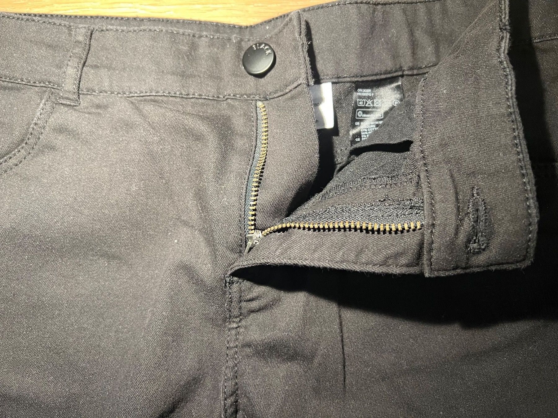 H&M Pantaloni: Shorts 42 schwarz kurze Hose – Nuovo (secondo la descrizione) da Vaduz venduto da NotNeeded 3