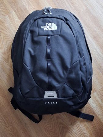 The North Face Vault Rucksack – 26L – Top Zustand!