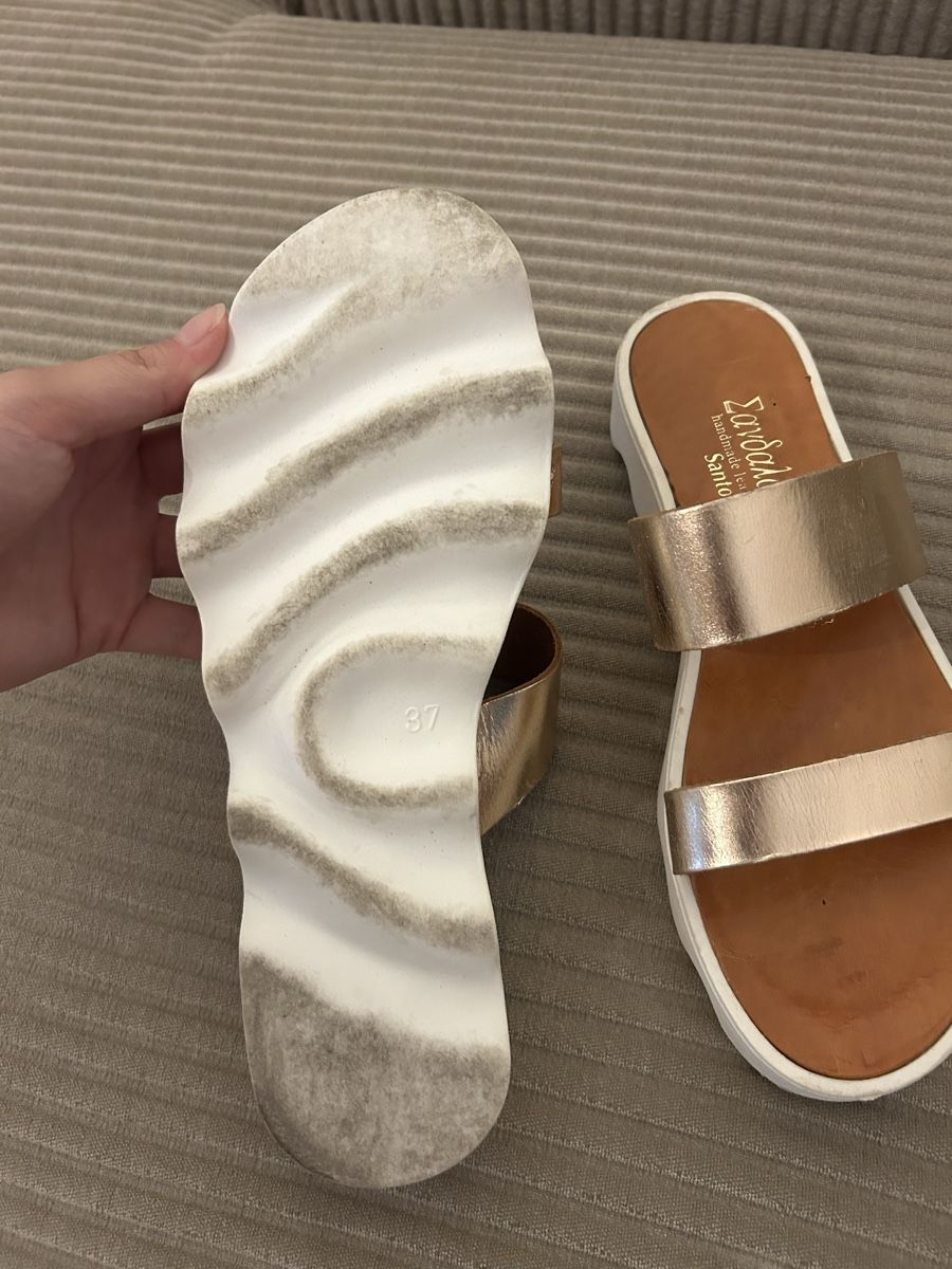 Scarpe da donna: Sandalen goldfarben Leder – Usato da Luzern venduto da Manuel121 3