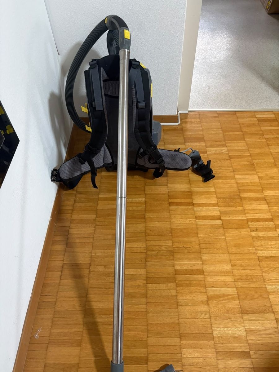 Aspirapolveri & Accessori: Karcher Backpack Vacuum Cleaner  – Usato da Niederglatt ZH venduto da bil_r6gf 3