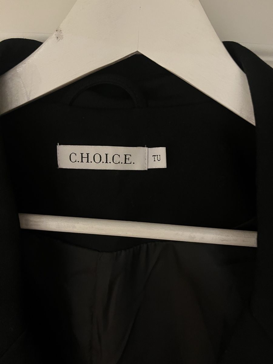 Giacche: Schwarzer Oversize-Blazer von C.H.O.I.C.E. – Usato da Riehen venduto da SalomeTramer 2