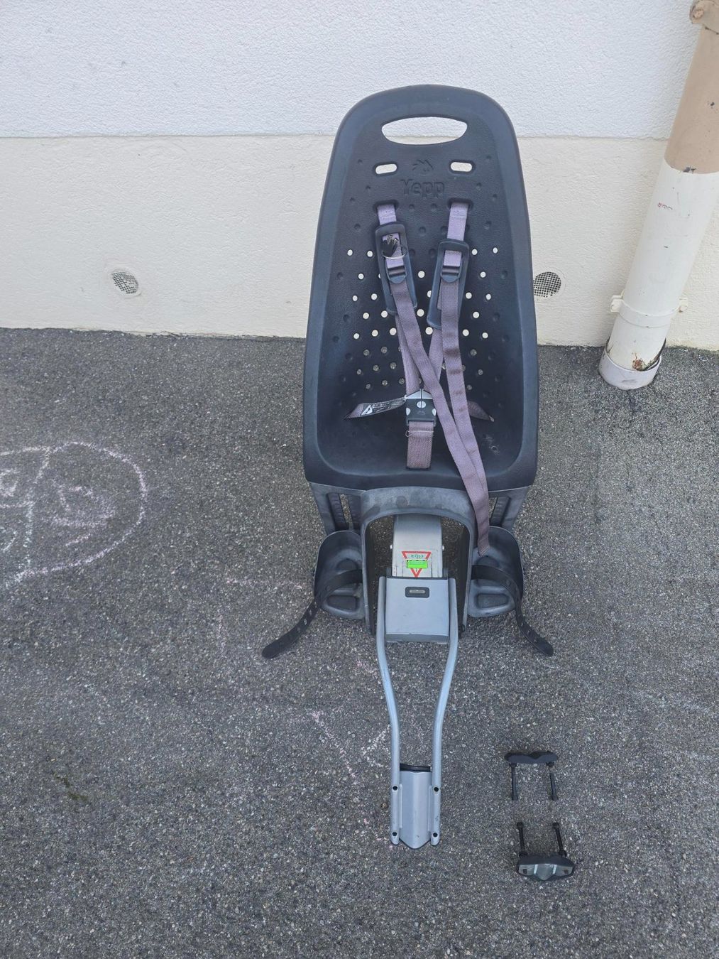 Thule Pezzi di ricambio: Thule Kinder Velo Sitz – Usato da Wohlen AG venduto da MartinTrepp 1
